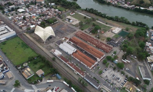 Barra Mansa vai transmitir Flamengo x Palmeiras com telão e show de pagode